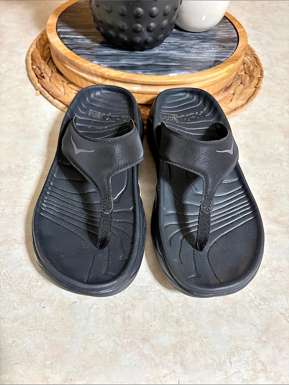 Hoka Ora Recovery Flip Black Sport Sandals